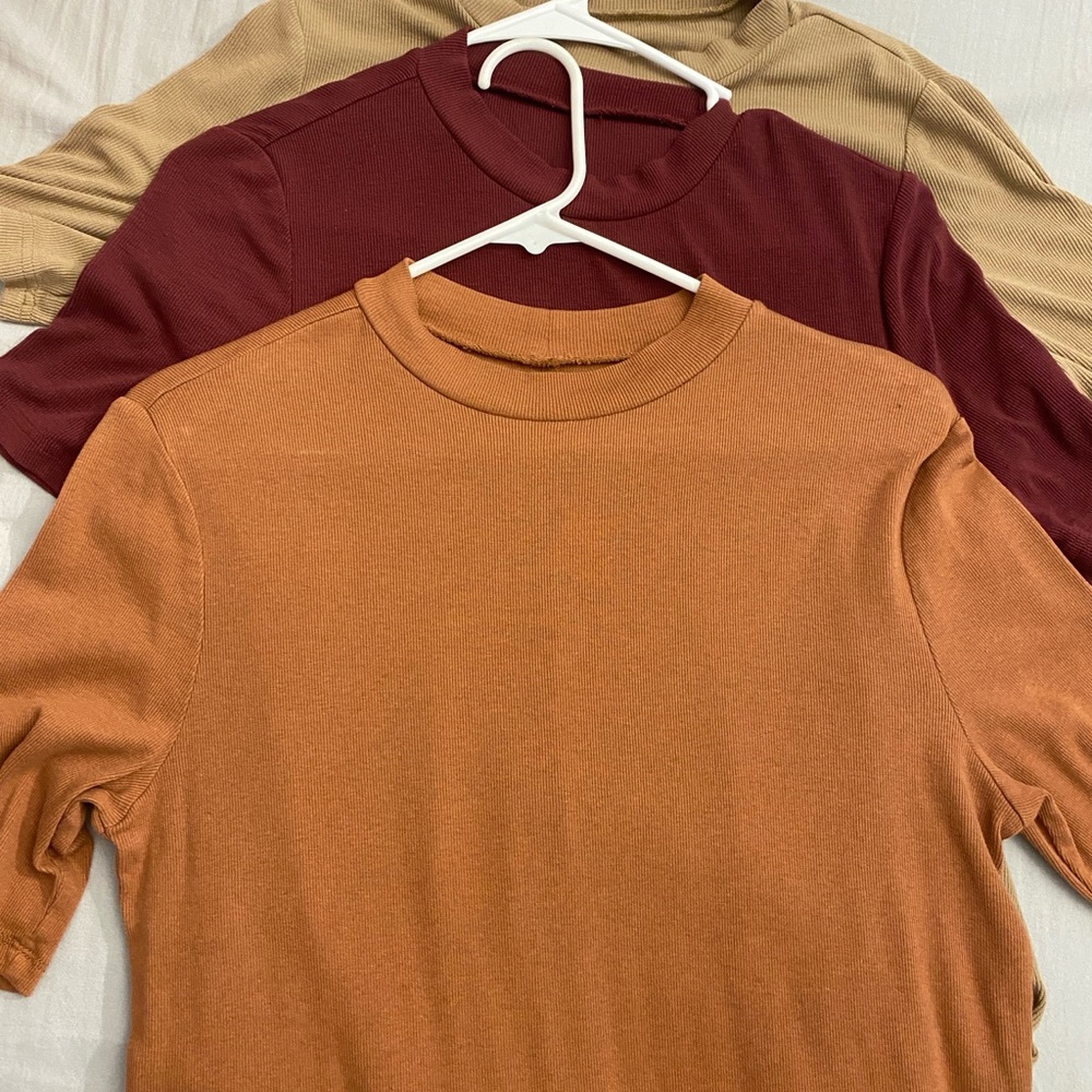 Lot of Three Crew Neck T-Shirts  Bundle in Warm Tones